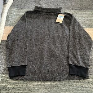 Nike therma fit sweater